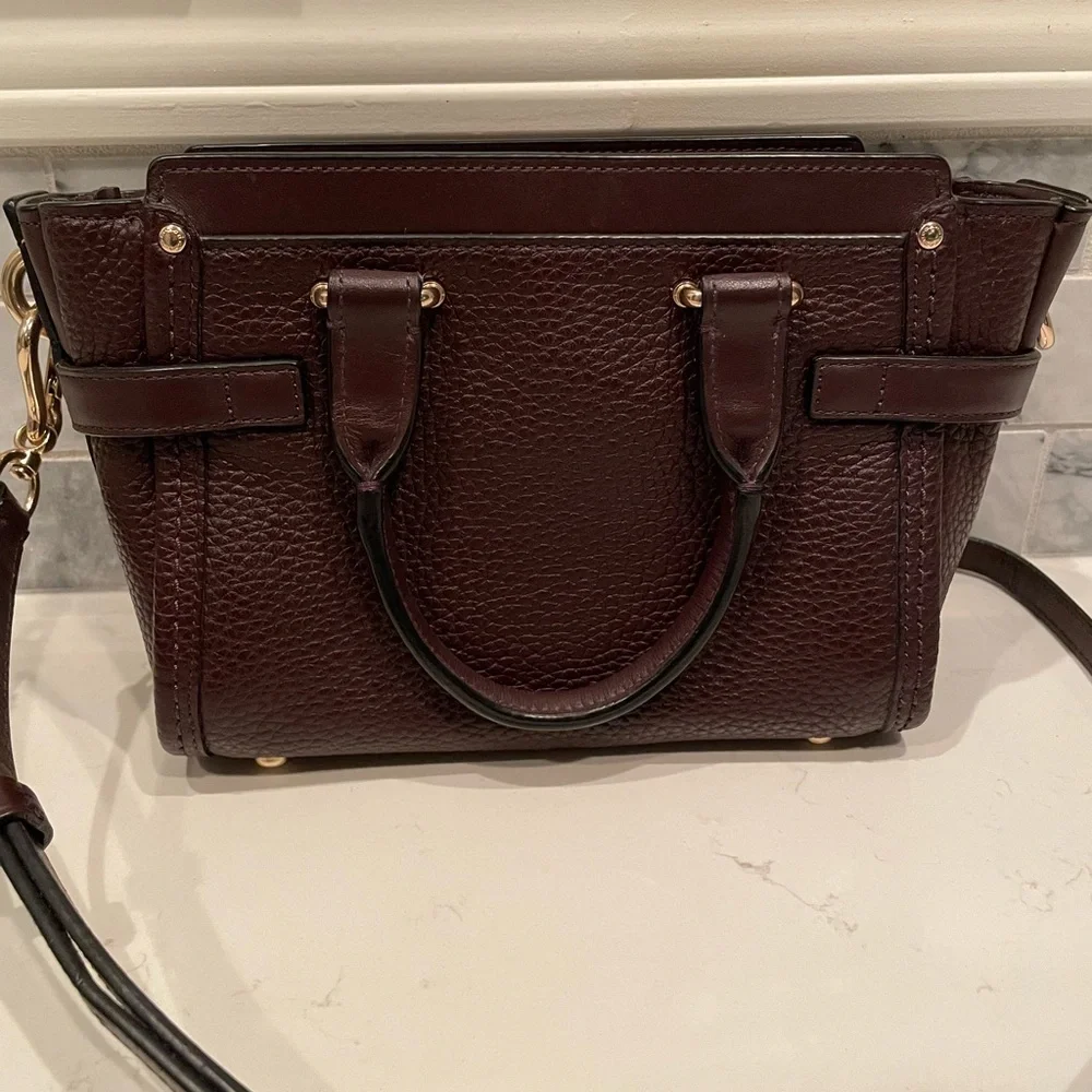 Coach Swagger 21 Pebbled Satchel - Picture 2 of 10